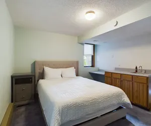 Photo 3 - Hazeltine Hideaway