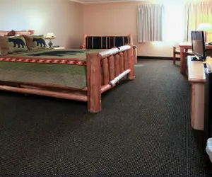Photo 4 - Yellowstone Park Inn & Suites