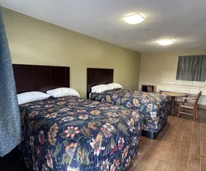 Photo 3 - Economy inn