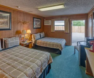 Photo 4 - Sabinal Inn