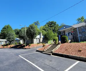 Photo 2 - Rock Haven Motel