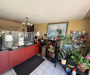 Photo 4 - Springs Inn by Capital O I 25