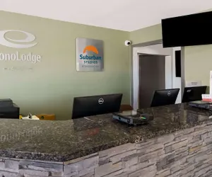 Photo 3 - Suburban Studios Portage