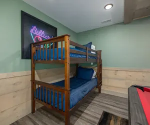 Photo 4 - Smoky Pines Chalet
