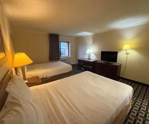 Photo 3 - Norwood Inn & Suites by BlissPoint Post Rd Indianapolis