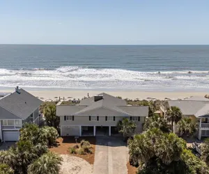 Photo 2 - 470 Tarpon Blvd