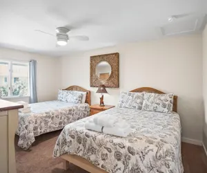 Photo 4 - 470 Tarpon Blvd