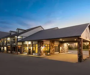 Photo 2 - Days Inn by Wyndham Branson Ozarks