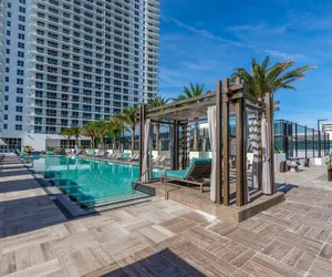 Photo 2 - Amazing Apartments at H Beach House