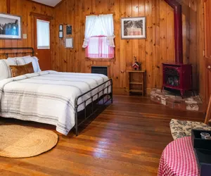 Photo 3 - Inn at Sugar Pine Ranch