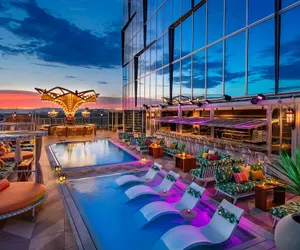 Photo 2 - Moxy Downtown Los Angeles