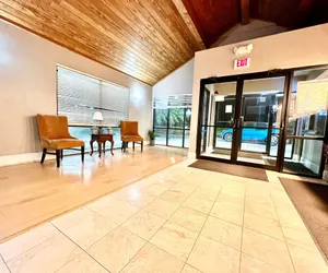 Photo 4 - Bayou Inn & Suites