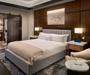 Photo 5 - Laurel Hotel and Spa