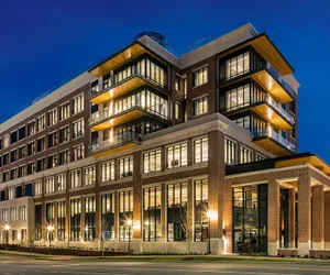 Photo 2 - Laurel Hotel and Spa