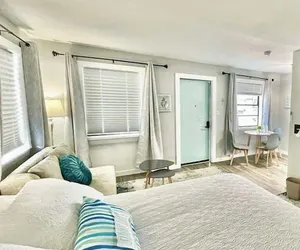 Photo 2 - 1915 Beach Club