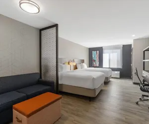 Photo 2 - Everhome Suites Corona