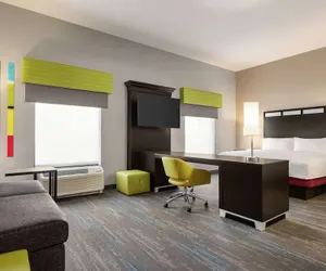 Photo 2 - Hampton Inn & Suites York South