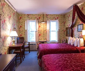 Photo 4 - Murray Hotel