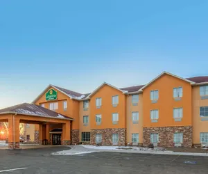 Photo 2 - La Quinta Inn & Suites by Wyndham Glendive