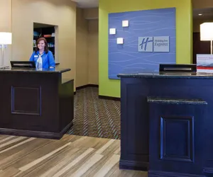 Photo 4 - Holiday Inn Express Hotel & Suites Fort Dodge, an IHG Hotel