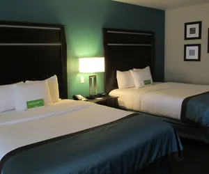 Photo 4 - La Quinta Inn & Suites by Wyndham Sioux Falls