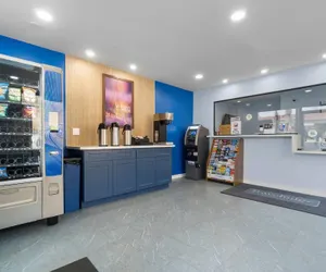 Photo 5 - Travelodge by Wyndham Fairplex Pomona