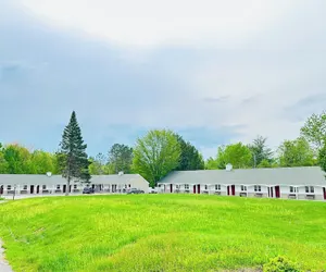 Photo 2 - Stonybrook Motel & Lodge