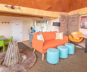 Photo 3 - Coyote Mountain Lodge