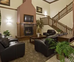 Photo 2 - American Inn & Suites
