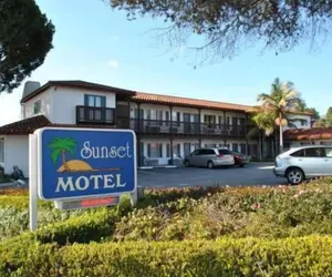 Photo 2 - Sunset Motel