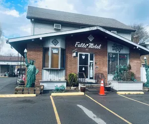 Photo 2 - Falls Motel