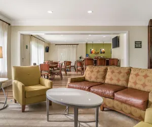Photo 3 - Best Western Of Hartland