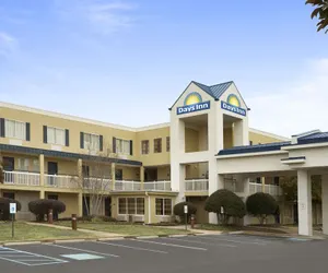 Photo 2 - Days Inn by Wyndham Chattanooga/Hamilton Place