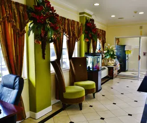 Photo 2 - Scottish Inns and Suites Alvin