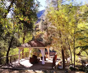 Photo 2 - Quiet Mind Lodge Retreat & Spa  Sequoias