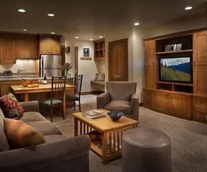 Photo 4 - Slopeside 3 Bedroom Platinum-rated Residence at Golden Peak, Steps to Vail Village