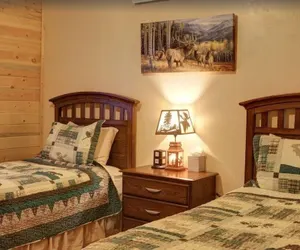Photo 4 - Fox Den Lodge