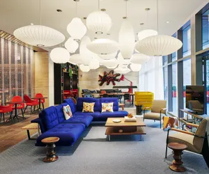 Photo 2 - citizenM Chicago Downtown