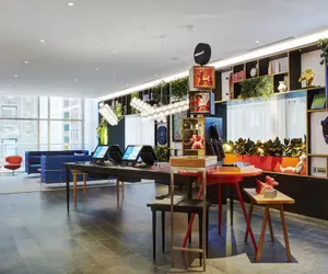 Photo 4 - citizenM Chicago Downtown