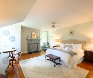 Photo 5 - Rose Hill Inn