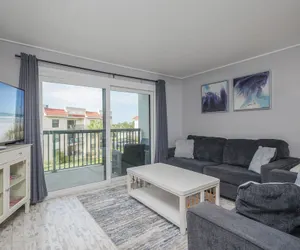 Photo 3 - Ocean Village Club P33