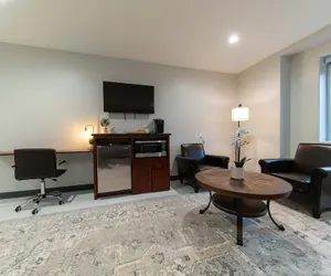 Photo 2 - Gallops Motel