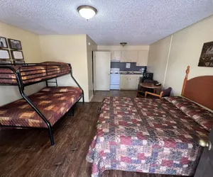 Photo 5 - Yellow Diamond Inn