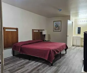 Photo 5 - Pharr Executive Inn