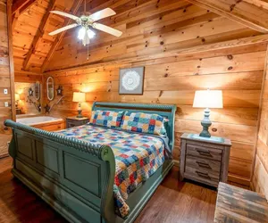 Photo 4 - Bean Pot 1 Bedroom Cabin by RedAwning