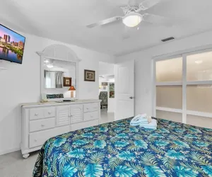 Photo 4 - Beach N Bay 204 1 Bedroom Villa by RedAwning