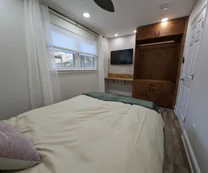 Photo 5 - Colony Suite