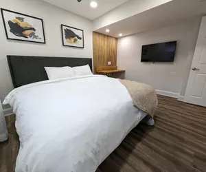 Photo 4 - Colony Suite