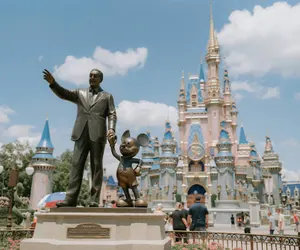 Photo 2 - 2811 Lindfields