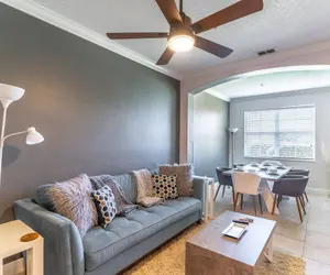 Photo 4 - 840 Reunion